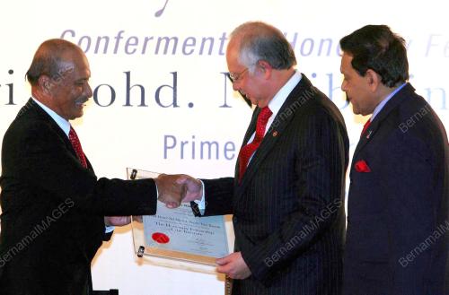 MOHD NAJIB TUN RAZAK