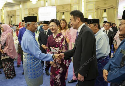 AL-SULTAN ABDULLAH RI'AYATUDDIN AL-MUSTAFA BILLAH SHAH