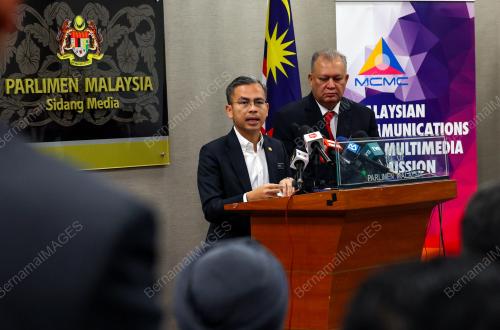 FAHMI FADZIL