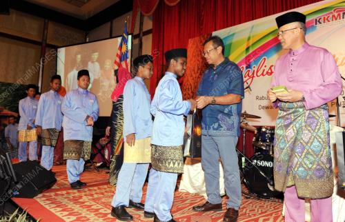 KL42_20082014_AHMAD