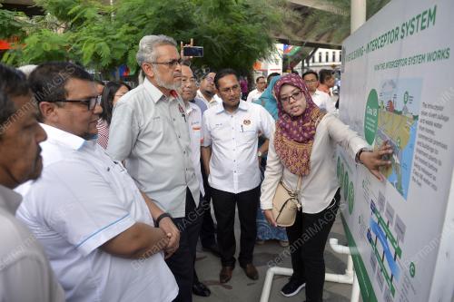 KL42_20082018_KHALID_SAMAD_BN201808186165