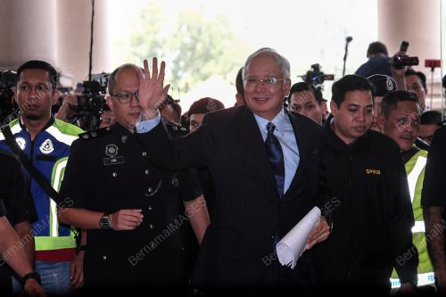 KL42_20092018_NAJIB_BN201809198433