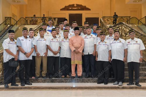 KL42_20092019_AGONG_BN201909191670