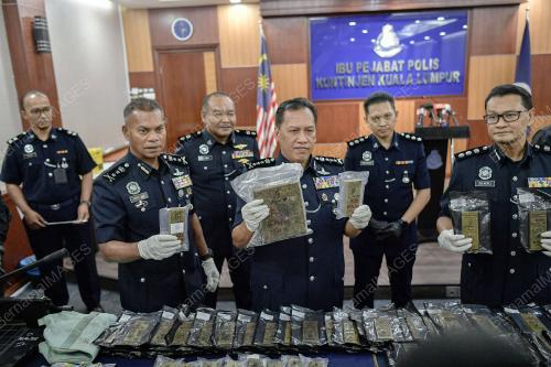 DATUK RUSDI MOHD ISA
