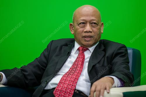 DATUK DR CHAMIL WARIYA