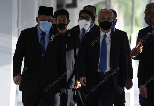 DATUK SERI ISMAIL SABRI YAAKOB