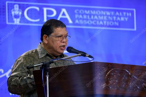 TAN SRI JOHARI ABDUL