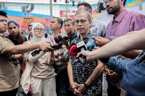 DATUK FAHMI FADZIL