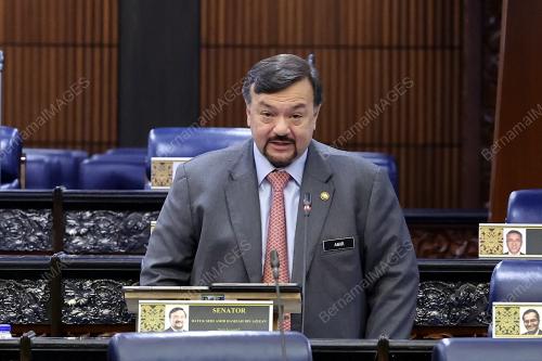 DATUK SERI AMIR HAMZAH AZIZAN