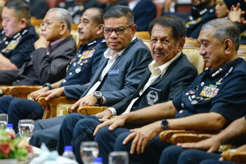 DATUK SERI SAIFUDDIN NASUTION ISMAIL