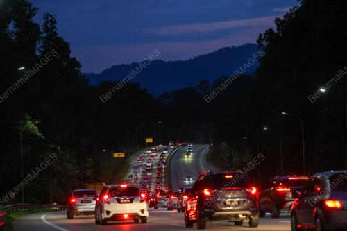 TINJAUAN ALIRAN TRAFIK