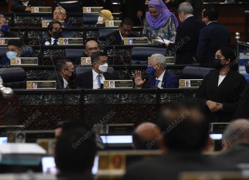 DATUK SERI ISMAIL SABRI YAAKOB