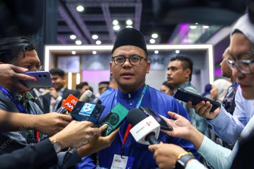DATUK SERI AMIRUDIN SHARI