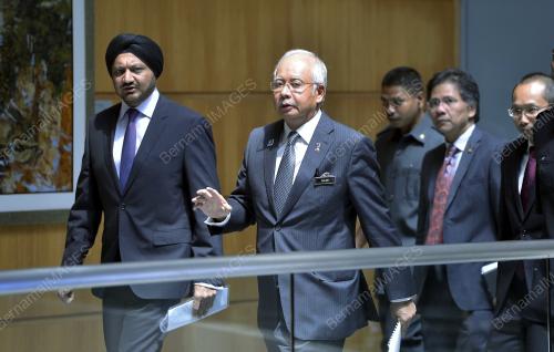 KL42_26082014_PM_DIALOG