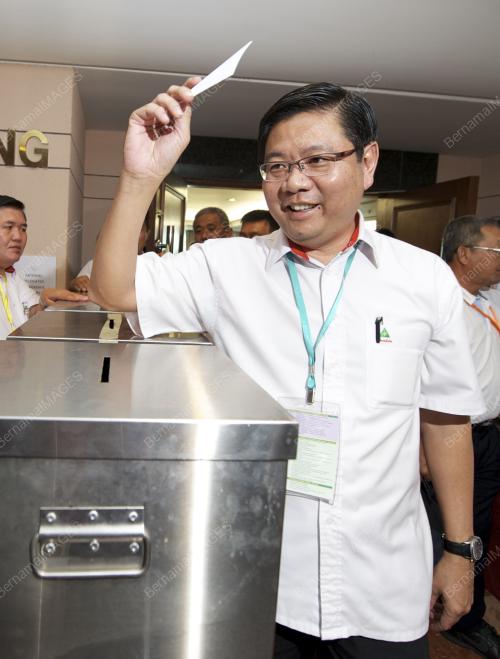 KL42_26102013_GERAKAN