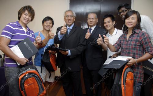 TAN SRI ANUWAR ALI