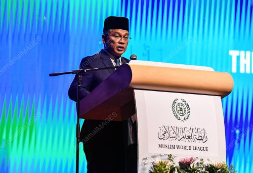 DATUK DR MOHD NA'IM MOKHTAR