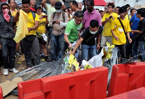 KL42_28042012_BERSIH3