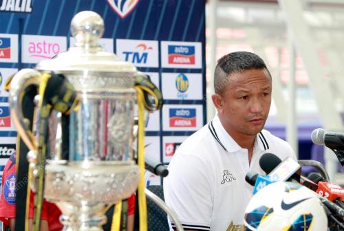 KL42_28062013_PIALA_FA