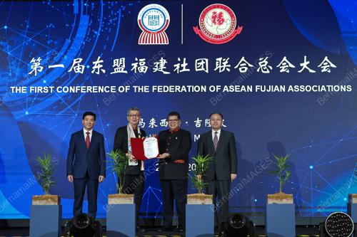 TAN SRI JOHARI ABDUL