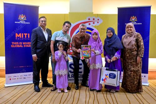 TENGKU DATUK SERI ZAFRUL ABDUL AZIZ