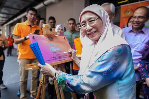 KL42_29092018_TPM_BN201809238732