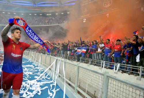KL43_01062013_BOLA