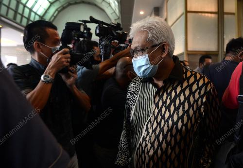 DATUK SERI HAMZAH ZAINUDDIN