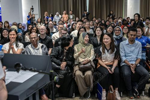 HANNAH YEOH