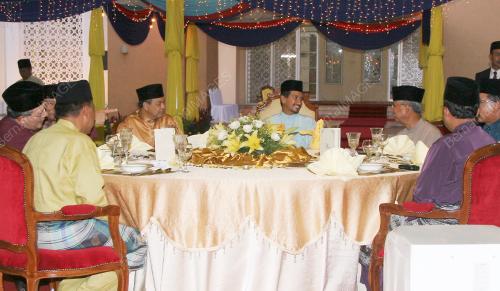 TUANKU MIZAN ZAINAL ABIDIN