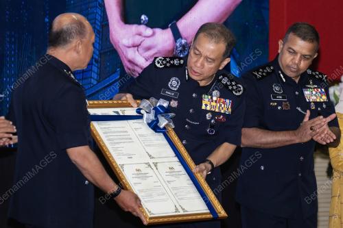 DATUK SERI MOHD KHALID ISMAIL