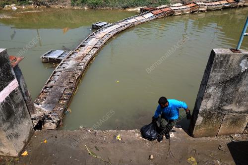 KL43_04042018_SAMPAH_BN201804034061