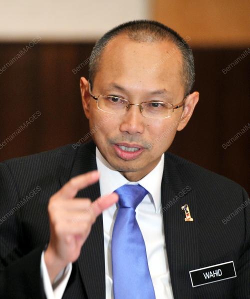 KL43_04062016_WAHID_OMAR