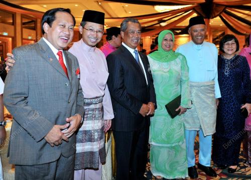 KL43_04092012_MAYBANK
