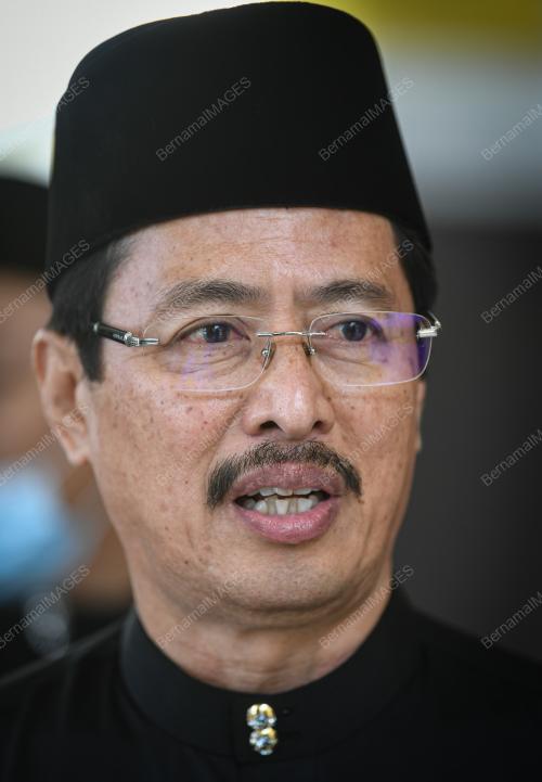 DATUK SERI AZAM BAKI