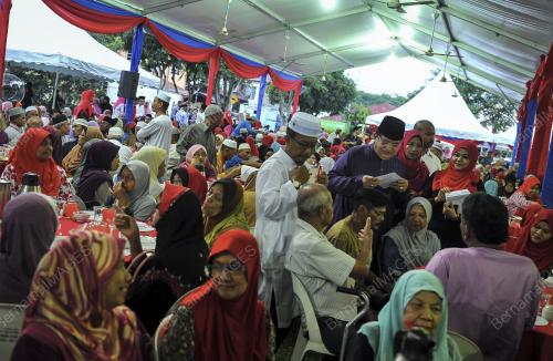 KL43_05062017_NUR_RAMADAN_BN201706055922