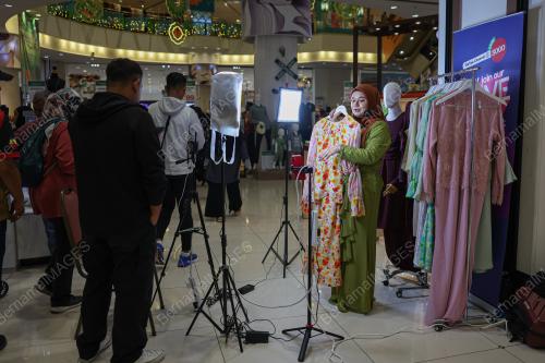 TINJAUAN PERSIAPAN RAYA