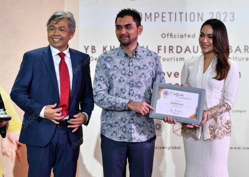 KHAIRUL FIRDAUS AKHBAR KHAN