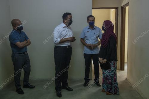 DATUK SERI REEZAL MERICAN NAINA
