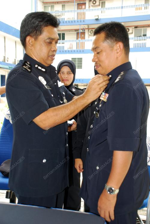 ABDUL SAMAH MAT