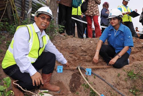 KL43_09042014_OPERASI_AIR