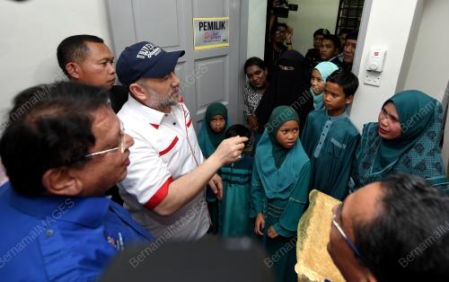 KL43_09112017_AGONG_BN201711070691