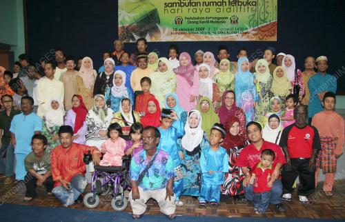 RUMAH TERBUKA