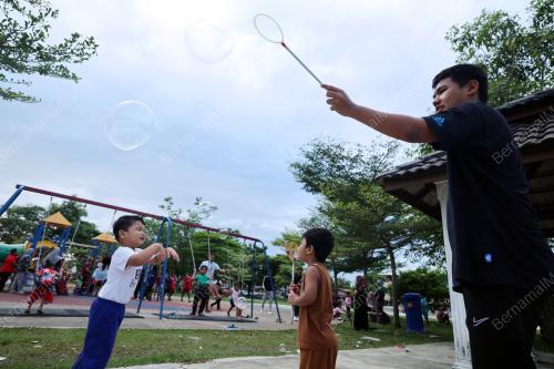 TINJAUAN CUTI SEKOLAH