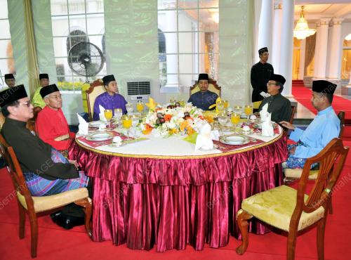 TUANKU MIZAN ZAINAL ABIDIN
