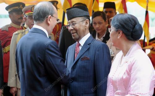 KL43_12032015_MYANMAR