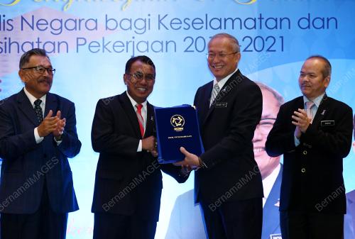 KL43_13022018_MNKKP_BN201802128738