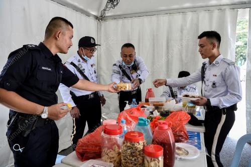 TINJAUAN SEMPENA HARI RAYA AIDILFITRI