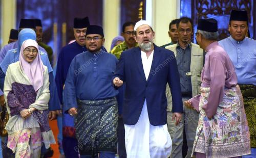 KL43_13092018_AGONG_BN201809127922