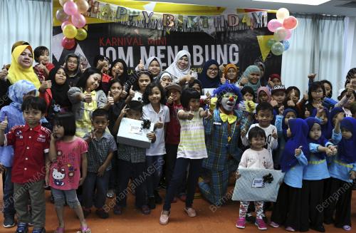 KL43_13122017_KARNIVAL_MENABUNG_BN201712124017